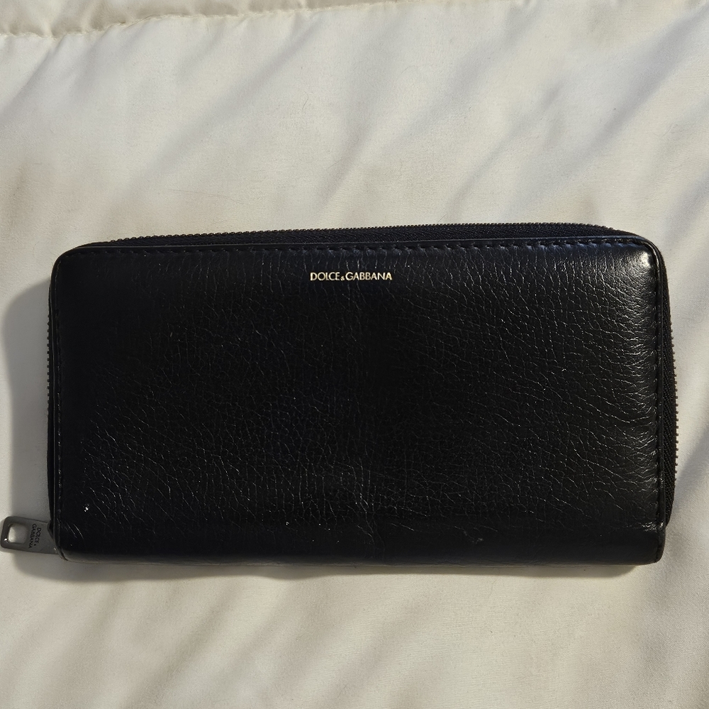 Dolce & Gabbana leather zip around wallet FINAL $ FIRM